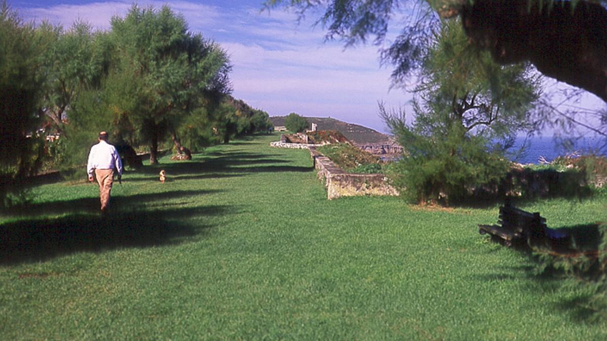 Paseo de San Pedro. LLanes