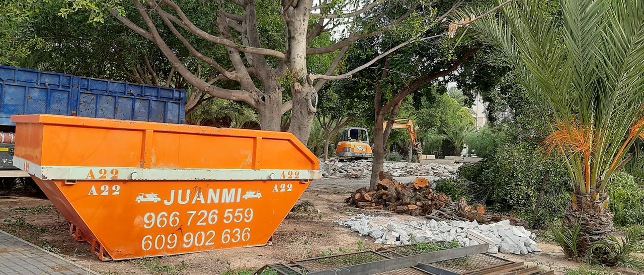 Obras recientes en el jardín de la residencia de Altabix