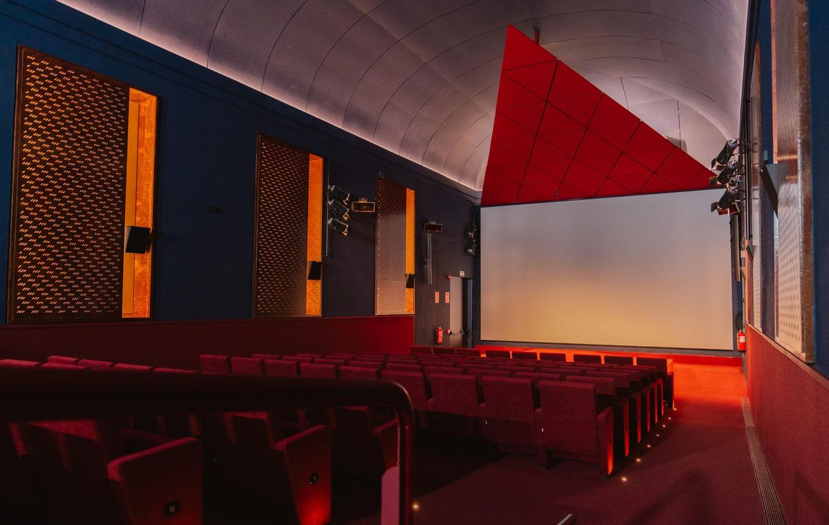 El interior de la nueva sala de cine del Museo Reina Sofía.