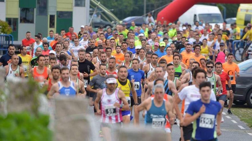 Salida de la carrera desde el Parque da Memoria. // G.Santos