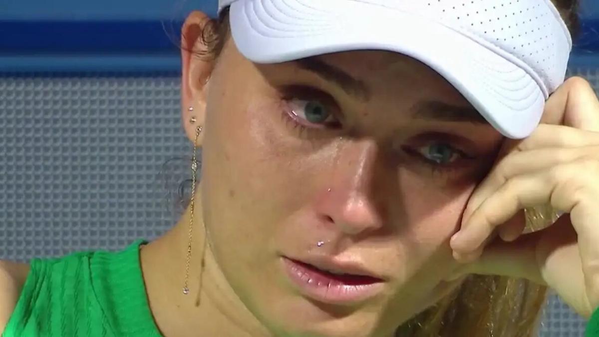 Paula Badosa, entre lágrimas al tener que retirarse del WTA1000 de Dubai