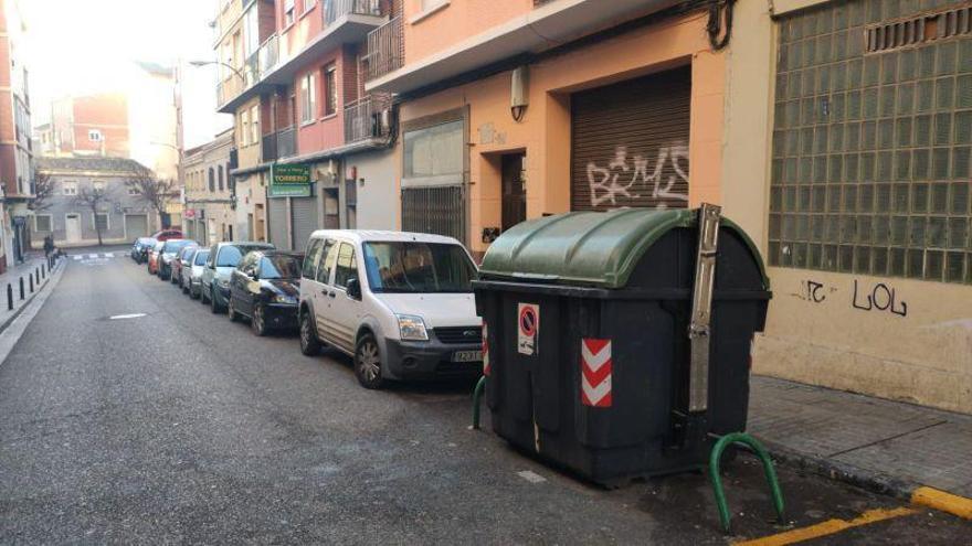 Arden tres contenedores esta madrugada en el barrio de Torrero