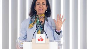 Archivo - La presidenta del Banco Santander, Ana Botín