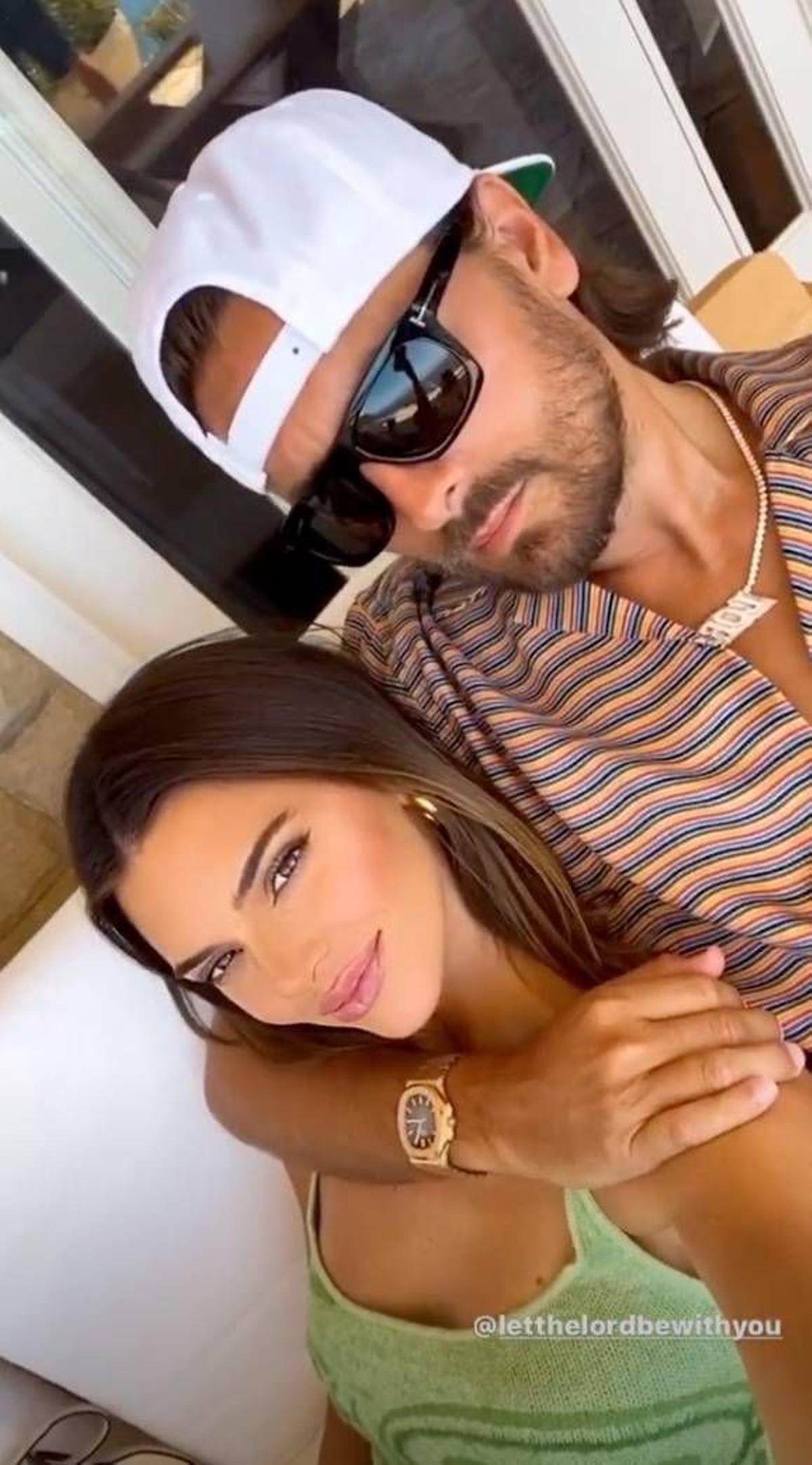 Kendall Jenner posa con Scott Disick