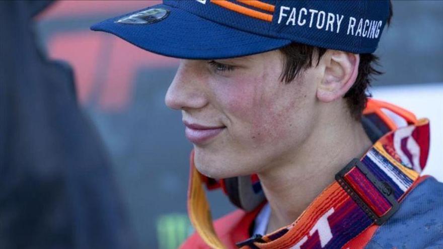 El joven Prado, de 17 años, flamante campeón del mundo de motocros