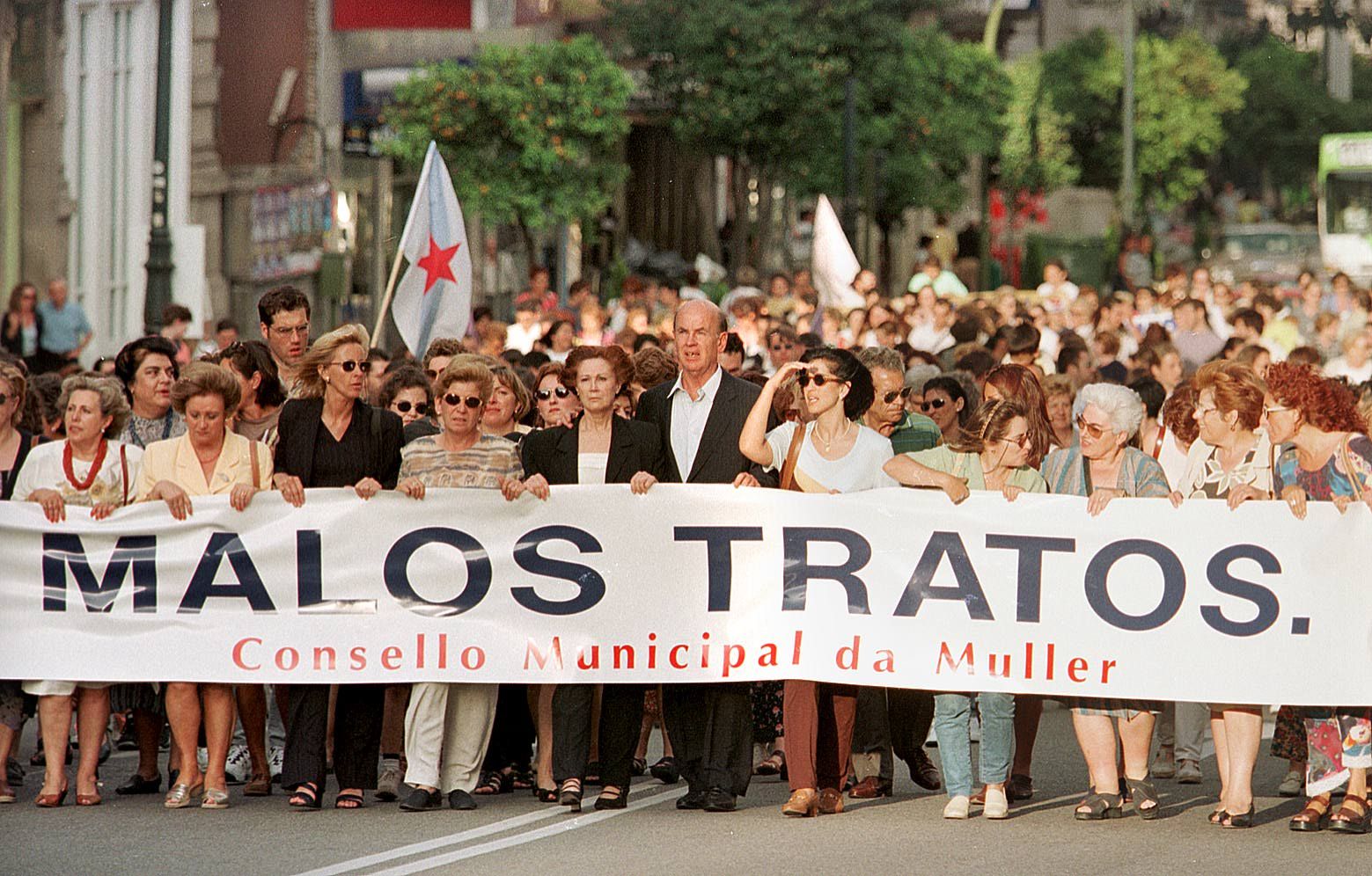 Manifestación en Vigo conta los malos tratos en 1998