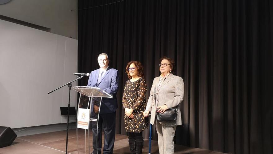 El Centro Municipal de las Artes inaugura la exposición &quot;75 años de carteles de la Semana Santa en Alicante&quot;