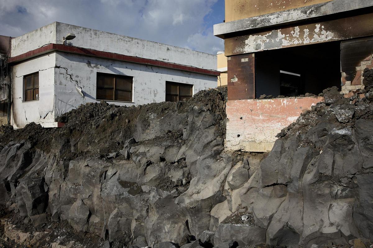 Negocios de Puerto Naos afectados por la erupción del Tajogaite