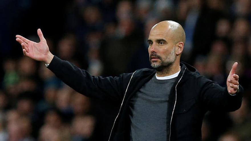 La respuesta de Guardiola a las críticas de Neville