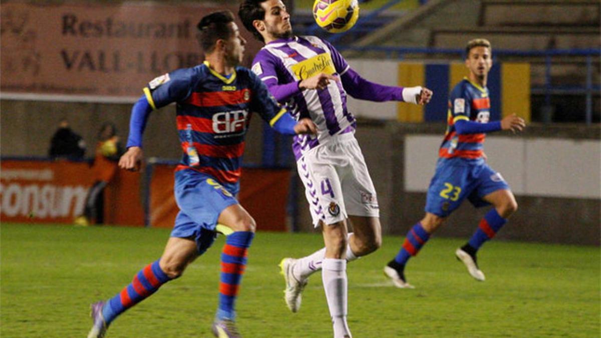 Valiente, con la camiseta del Valladolid