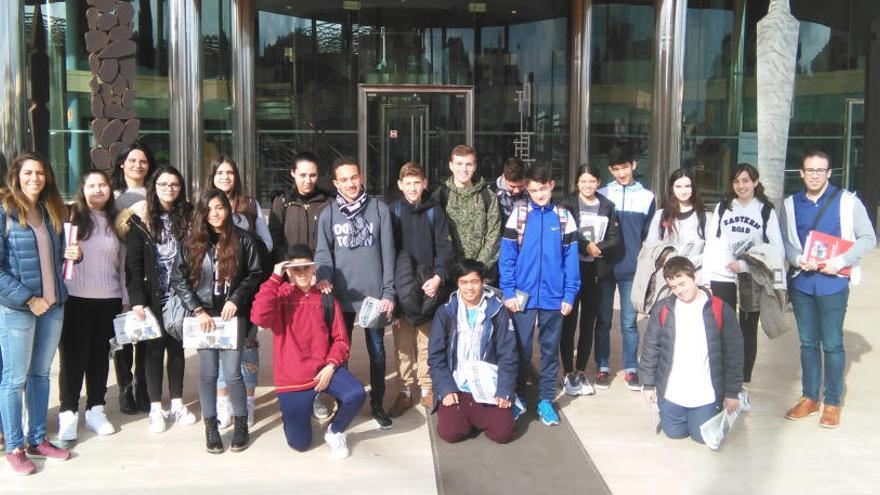 Estudiantes del Xarc visitan Diario de Ibiza