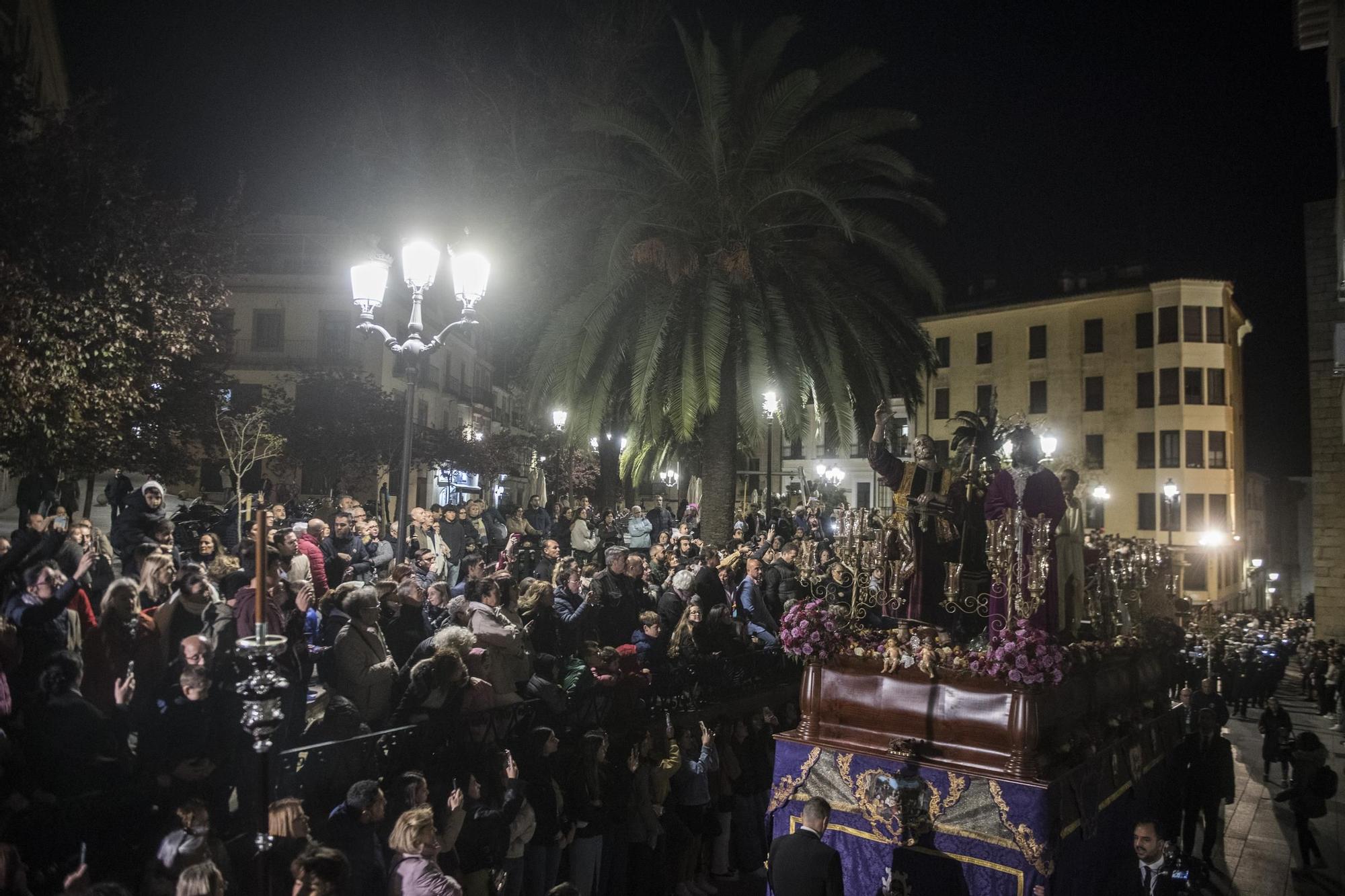 Así ha sido el Lunes Santo en Cáceres