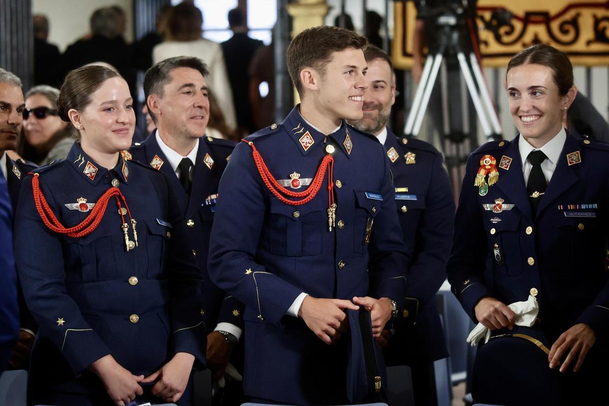 Imágenes de la entrega de la Medalla de Oro de la Región a la princesa Leonor
