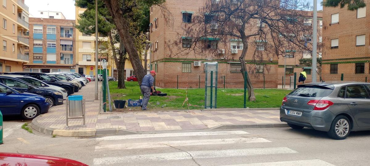 El pipicán que ha generado malestar entre los residentes.
