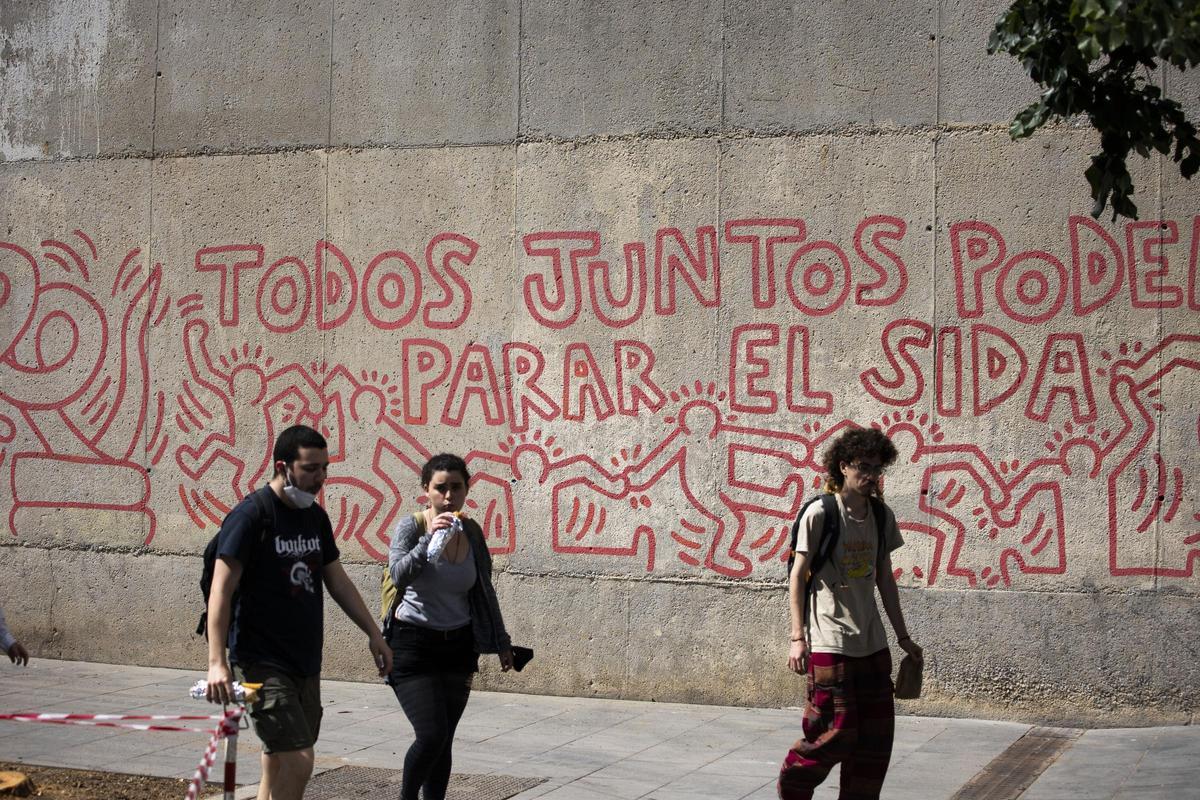 Mural contra el Sida de Keith Haring, junto al MACBA