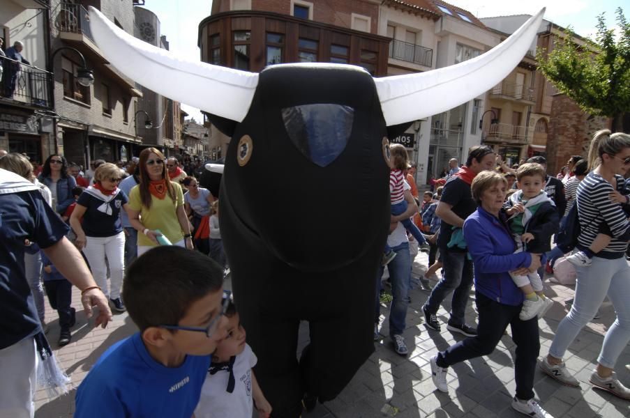 Los toros hinchables llenaron las calles