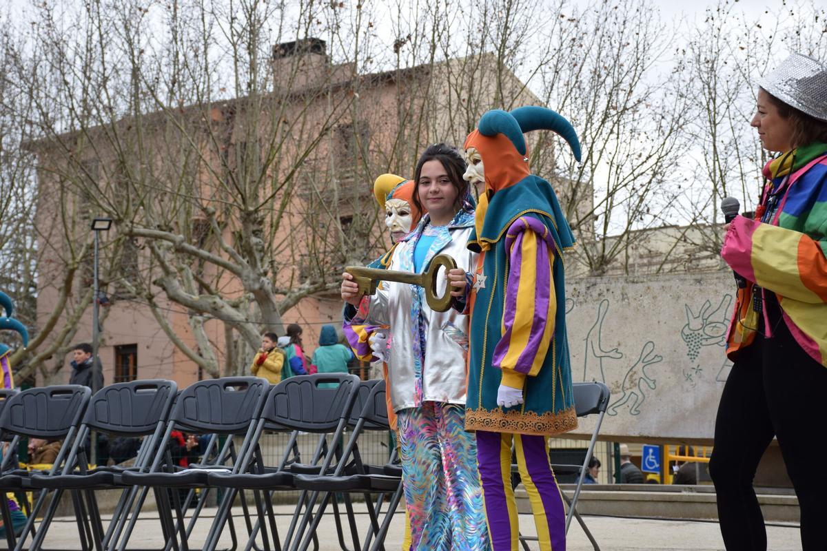 Els infants de Solsona fan ballar els gegantons del Carnaval Els infants de Solsona fan ballar els gegantons del Carnaval