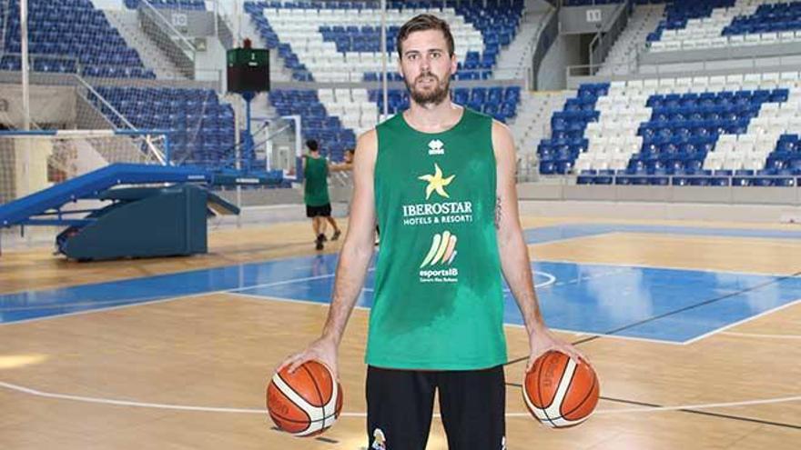 Joan Tomàs, en un entrenamiento del Iberostar en Son Moix.