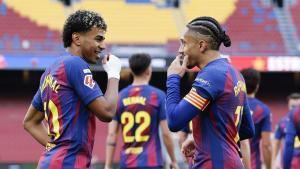 El delantero del Barcelona Lamine Yamal celebra su segundo gol contra el Villarreal, durante el partido de la jornada 26 de LaLiga entre el Barcelona y el Villarreal, este sábado en el estadio Spotify Camp Nou en Barcelona.-EFE/ Toni Albir