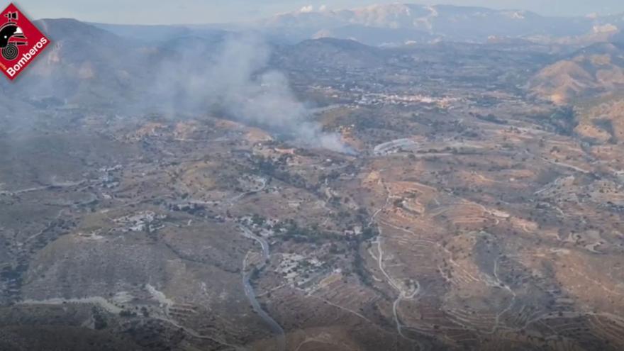 Extinguen un incendio en Aigües tras la rápida movilización de los Bomberos