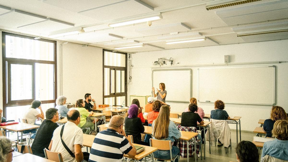 Aula de l’Escola Oficial d’Idiomes de Manresa
