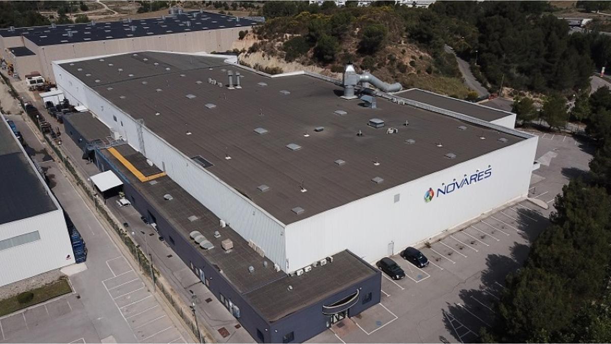 Vista aèria de la planta de Novares a la Pobla de Claramunt