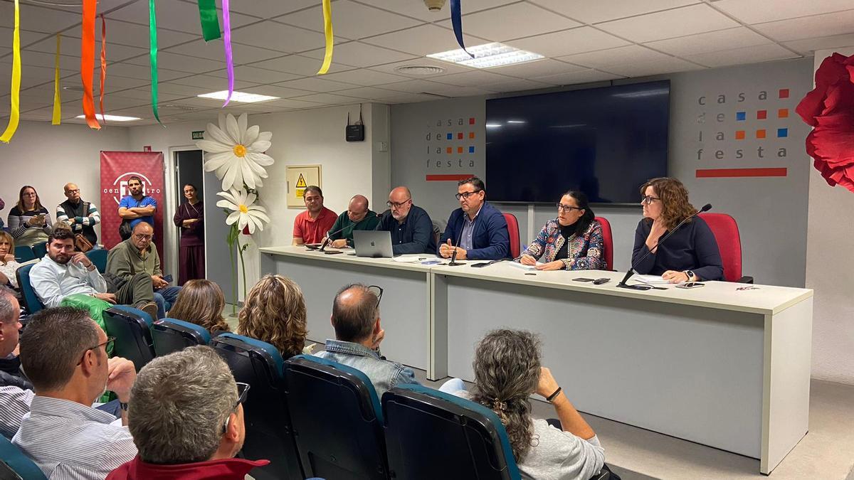 La Federació acuerda un nuevo modelo de subvención para las Hogueras de 2026