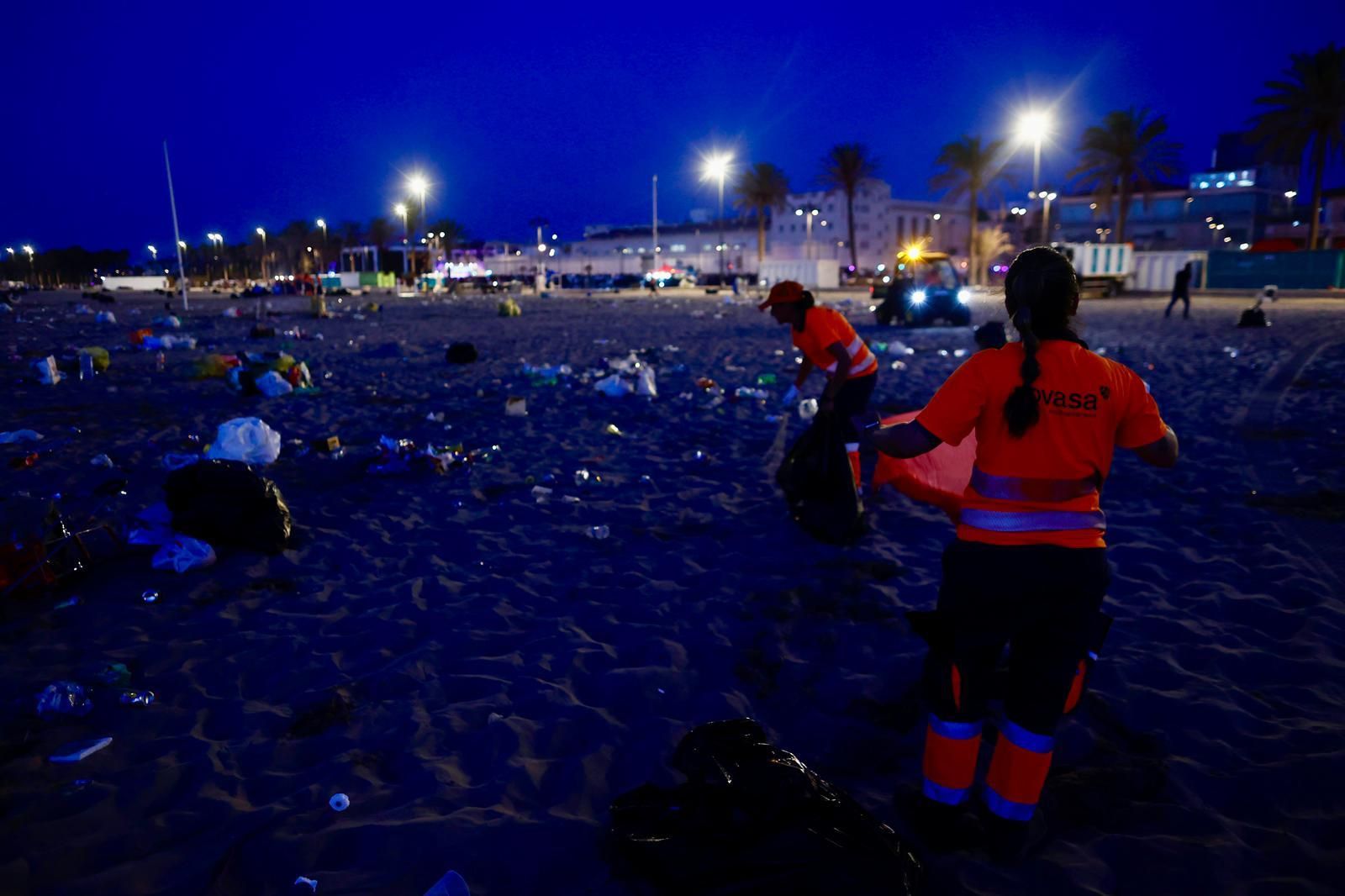 Limpieza tras la noche de San Juan