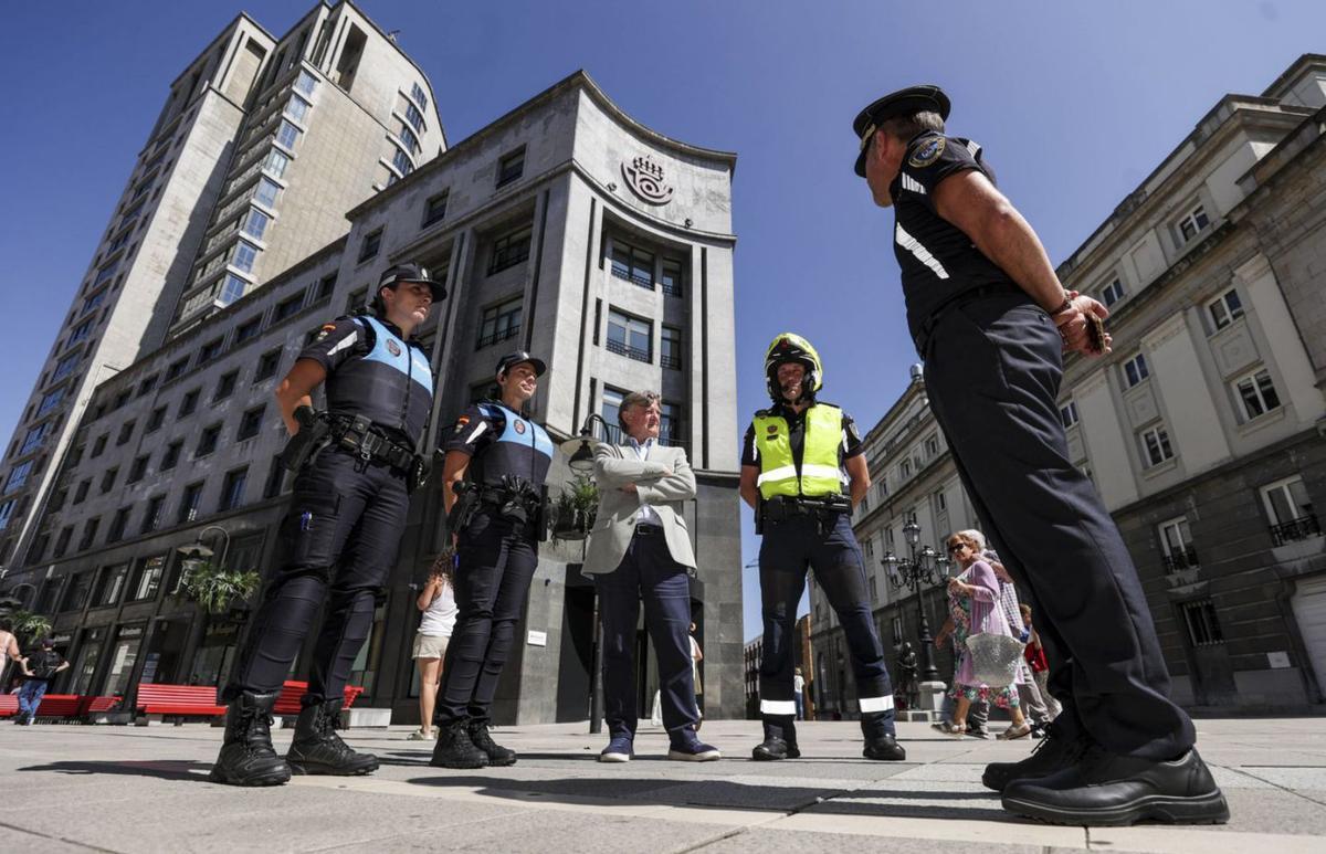 Por la izquierda, Lorena Martínez, Estefanía Polo, José Ramón Prado, Roberto Nieto y Javier Lozano. | Irma Collín
