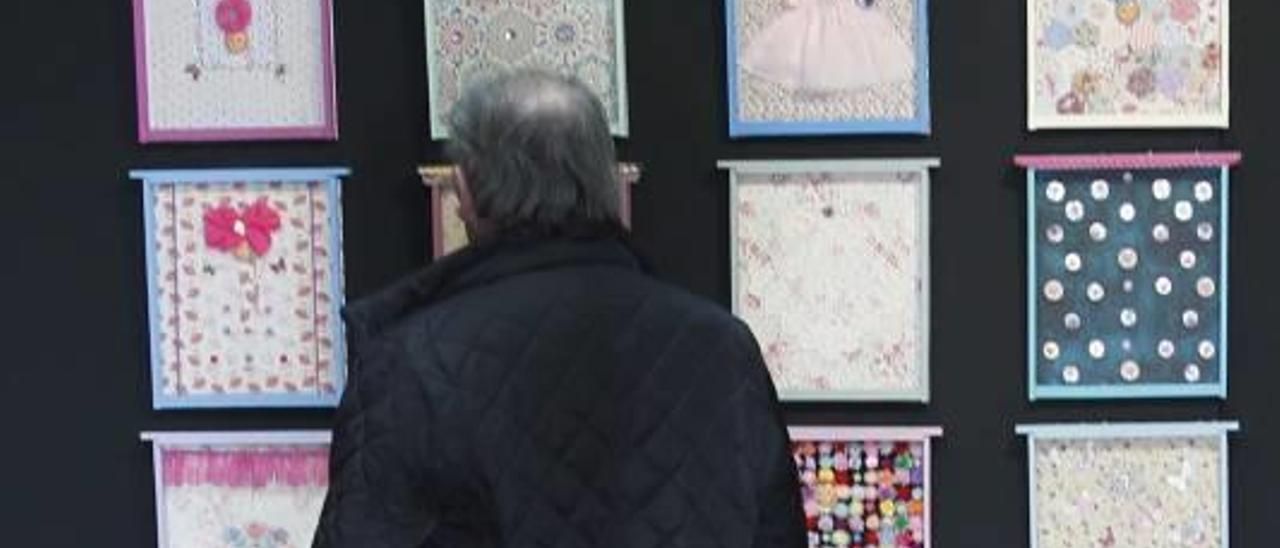 Algemesí exhibe arte plasmado en las colmenas