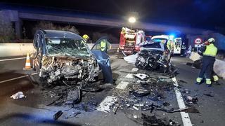 Un conductor kamikaze provoca un accidente en la autopista sur de Tenerife: hay un herido grave