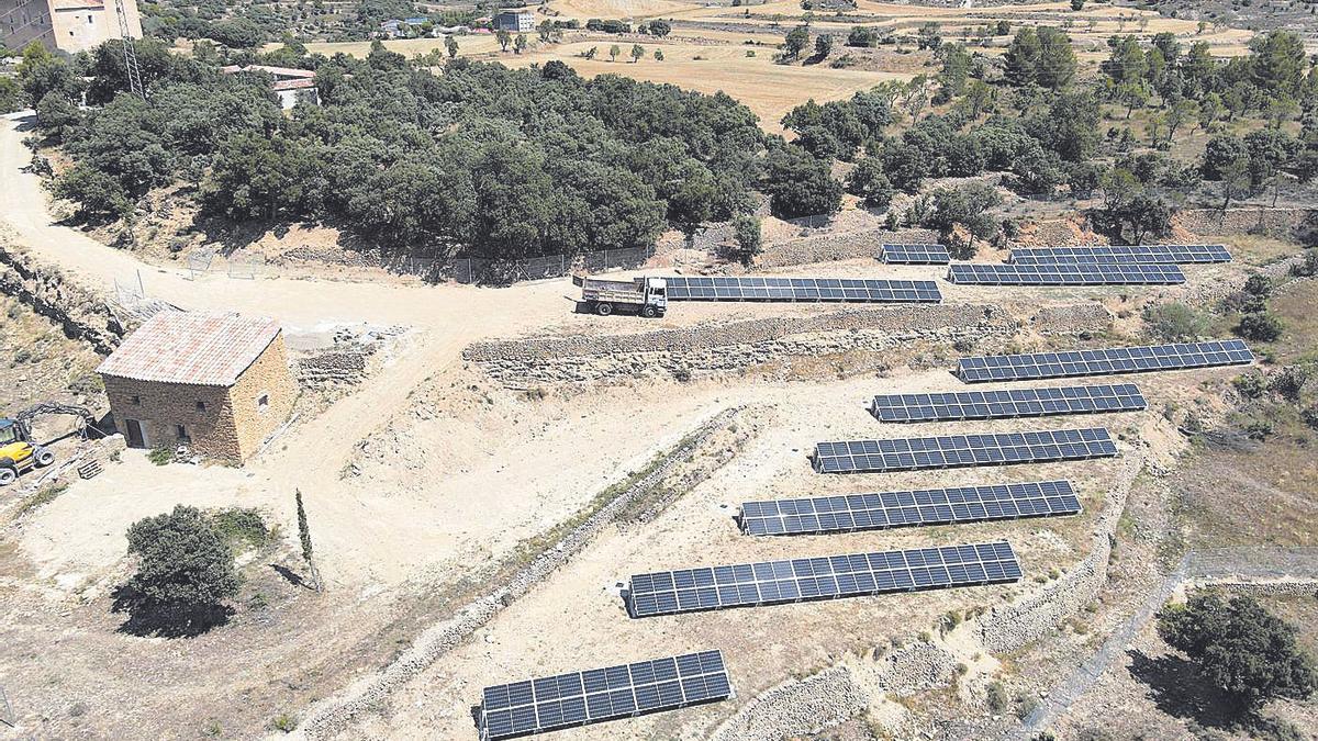 La comunidad energética de la Todolella es una de las pioneras, y ya está plenamente conectada a la red eléctrica.