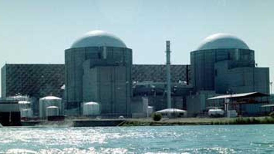 El Ayuntamiento de Almaraz plantea a la central nuclear construir otro reactor