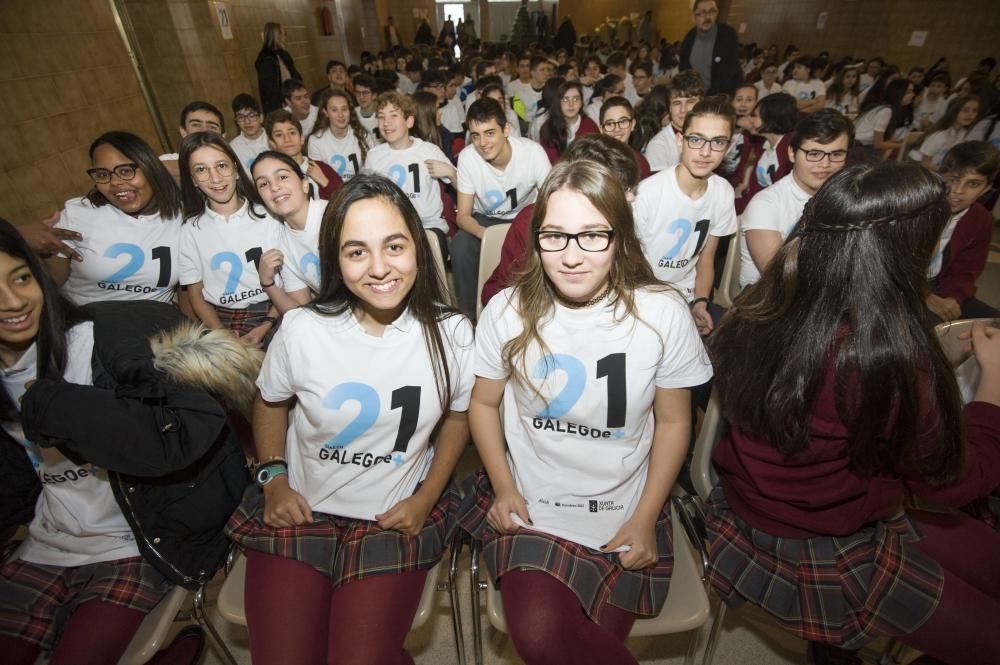 Presentación da campaña '21 días co galego' no Fogar de Santa Margarita