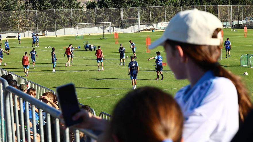 El Pilar trae la reapertura de un entrenamiento del Real Zaragoza para sus aficionados