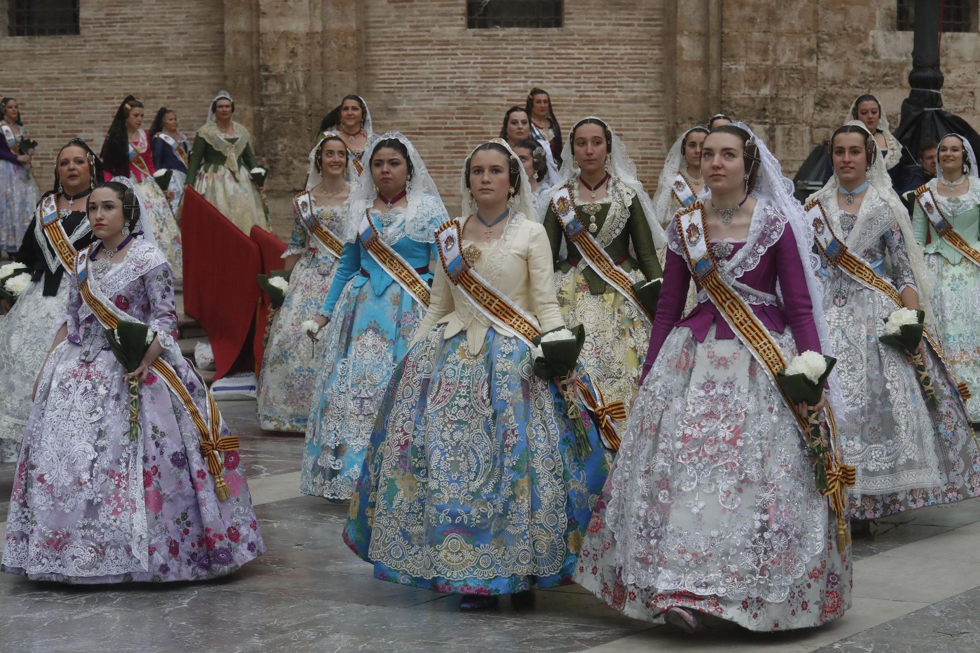 Búscate en el segundo día de ofrenda por la calle de la Paz (entre las 17:00 a las 18:00 horas)