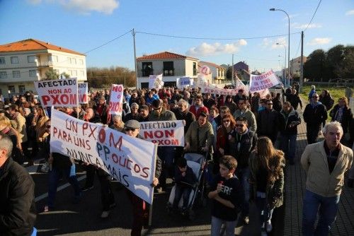 O Grove se echa a la calle contra el PXOM