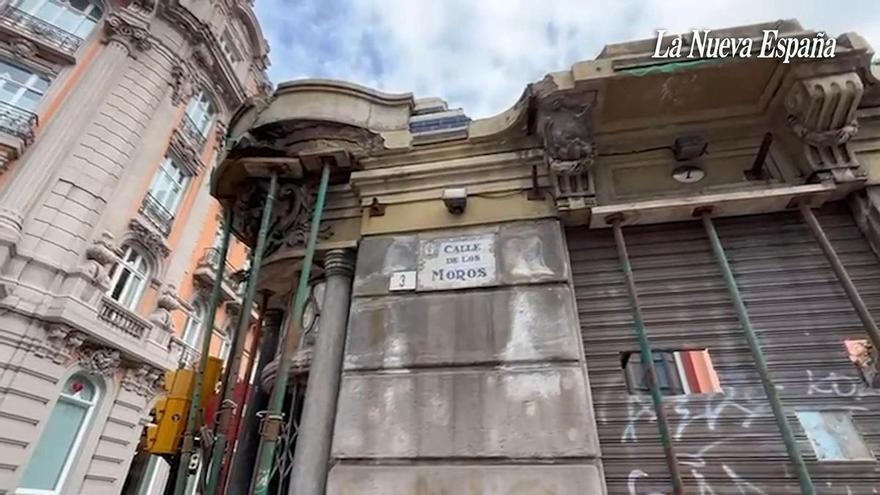 VÍDEO: Vecinos y comerciantes celebran el desbloqueo de la reforma del edificio de Manuel del Busto: "Da pena verlo así".