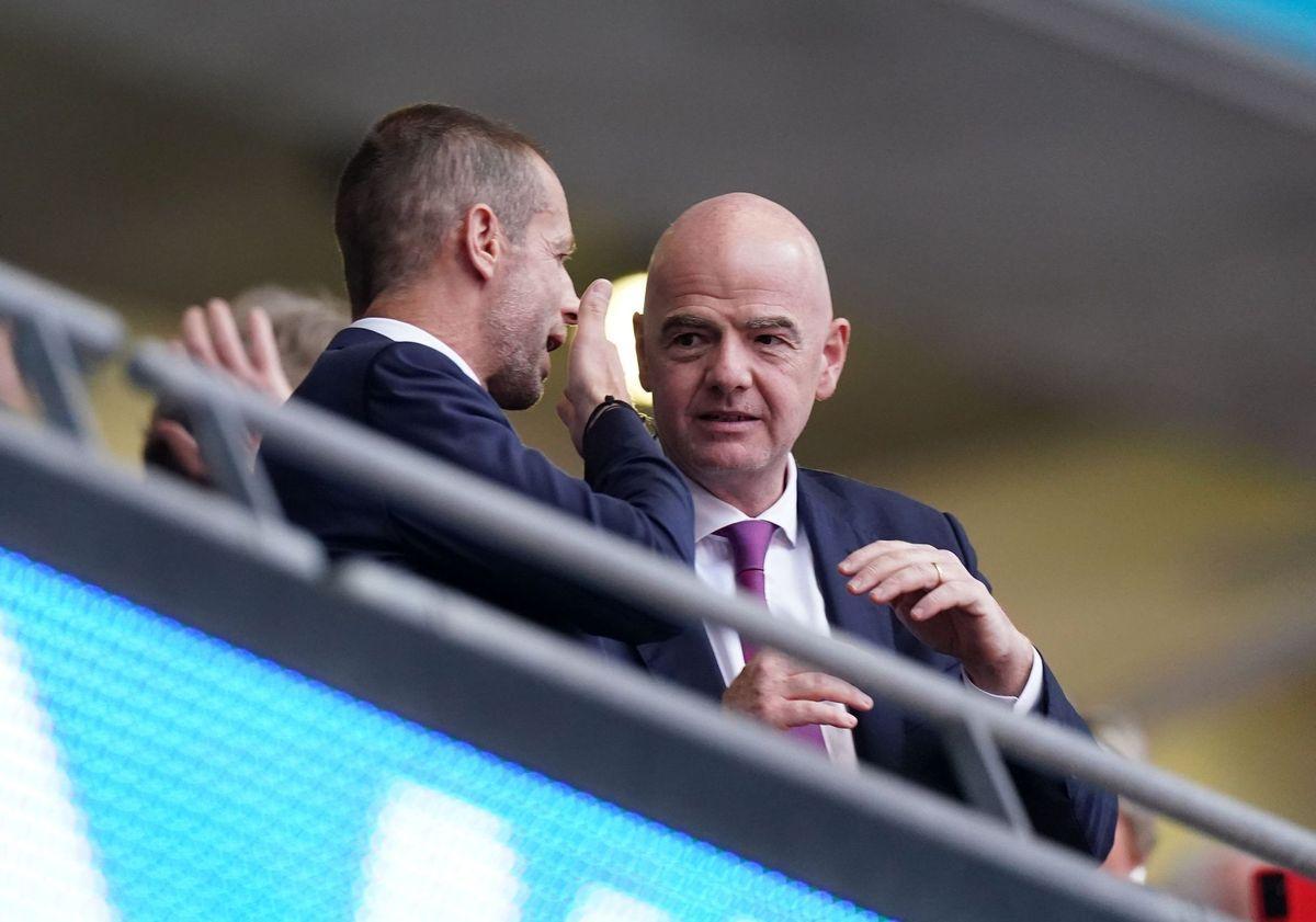 Aleksander Ceferin y Gianni Infantino, presidentes de UEFA y FIFA, respectivamente.