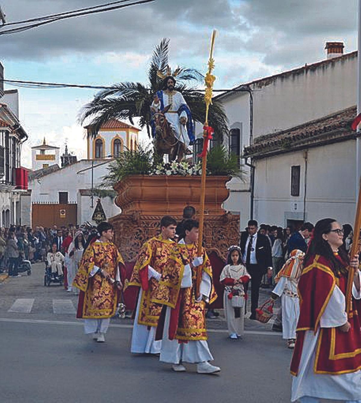 La Borriquita abre la Semana Santa pozoalbense.