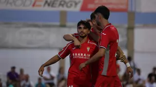 El nuevo Córdoba CF se bautiza con un extraño triunfo veraniego ante el Tánger (2-1)