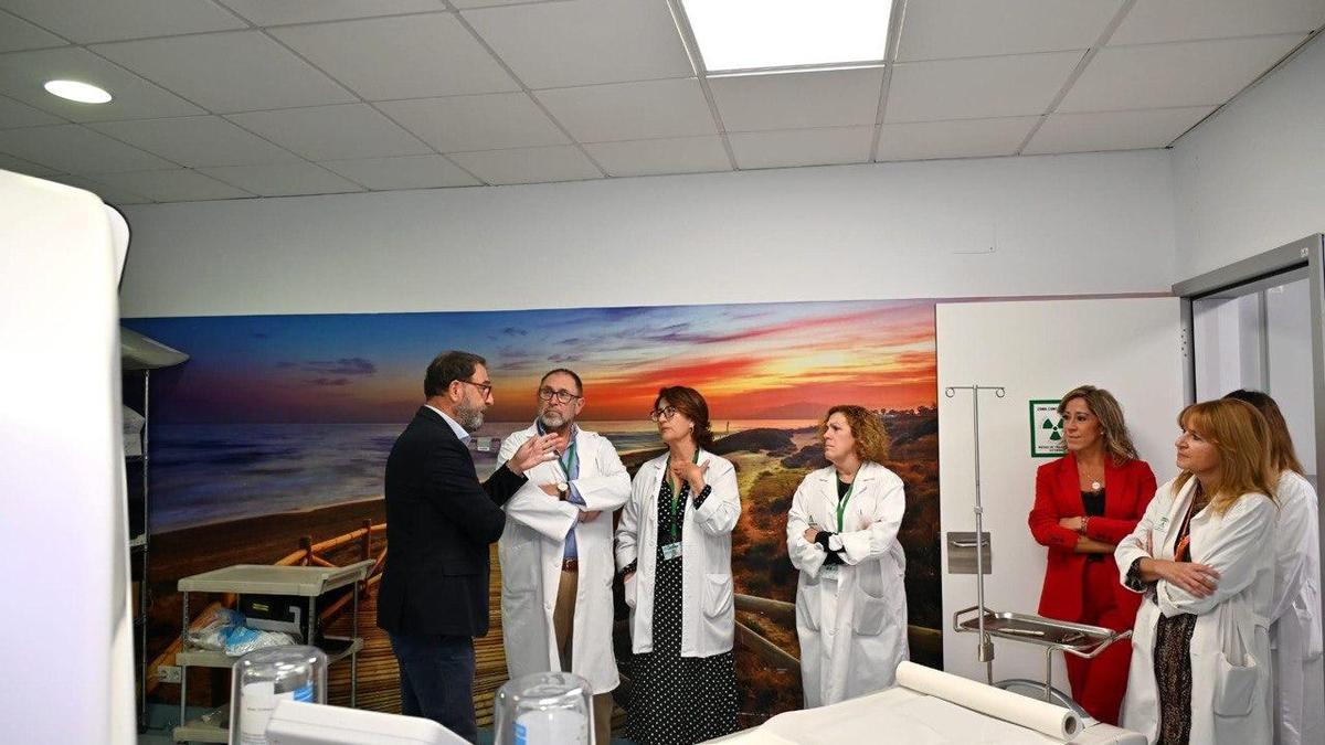 El delegado de salud visita las nuevas instalaciones
