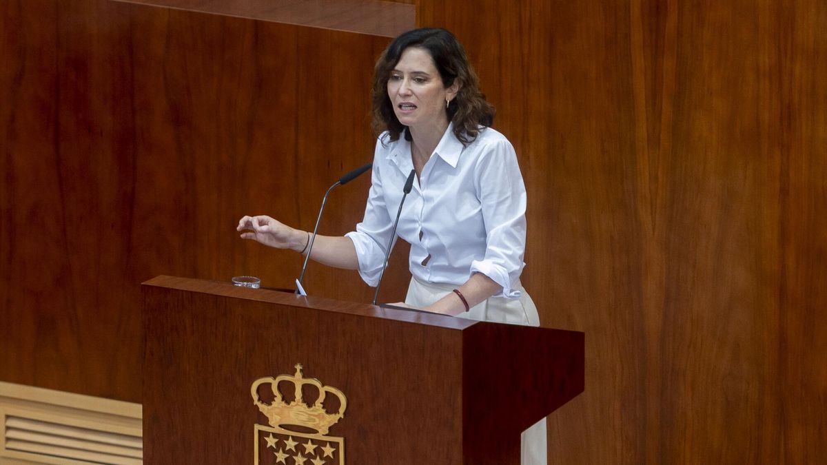 Ayuso denuncia el "sectarismo infumable" de la izquierda y lamenta que Vox "traicione por un voto" lo que tienen en común