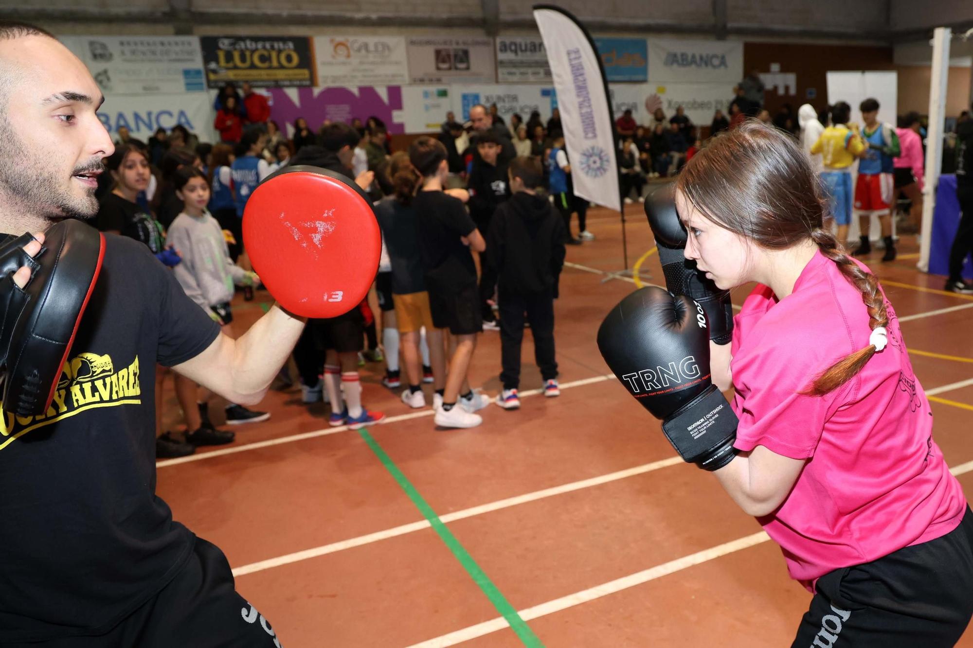 Guantes en alto en Arousa