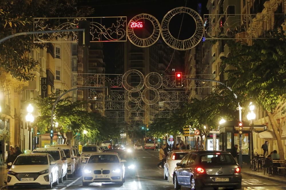 Decepción con las luces de Navidad de Alicante