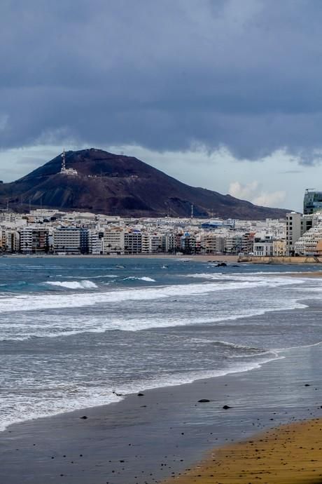 18-03-20  LAS PALMAS DE GRAN CANARIA. PLAYA DE LAS CANTERAS Y ALREDEDORES. LAS PALMAS DE GRAN CANARIA. Recorrido en busca de la UME.  Fotos: Juan Castro.