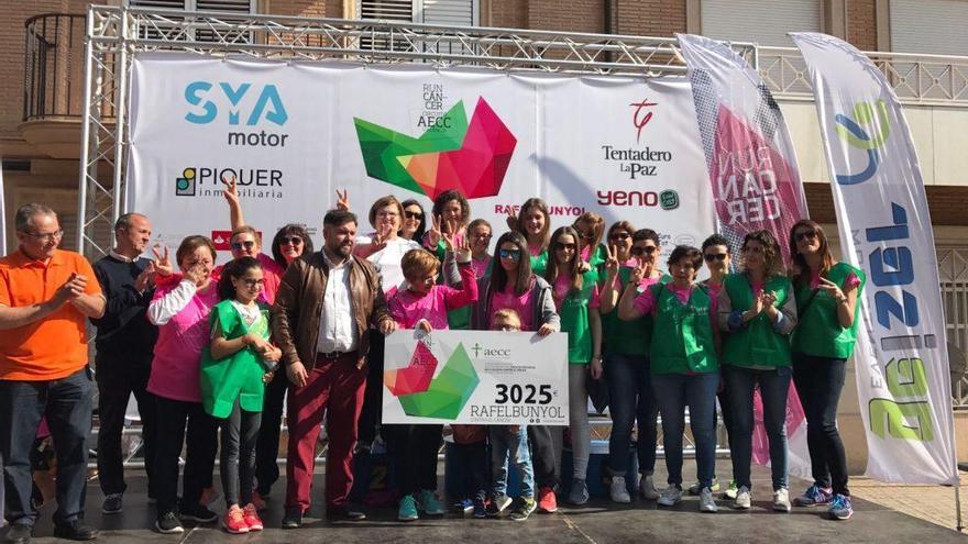 Rafelbunyol corre y suma 3.025 euros contra el cáncer