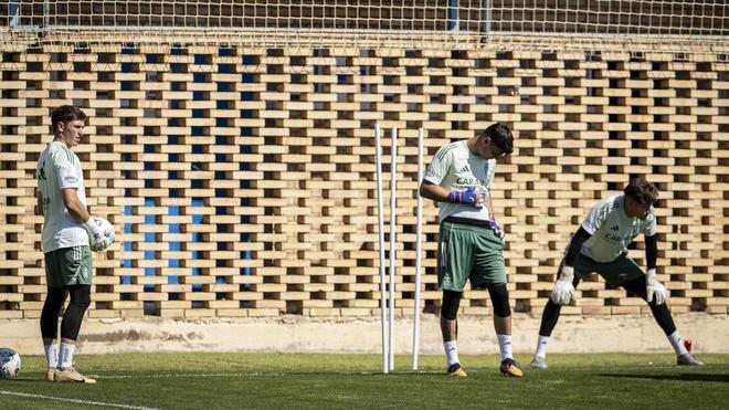 Calavia saldrá del Real Zaragoza y el futuro de Obón está en manos de Ibai