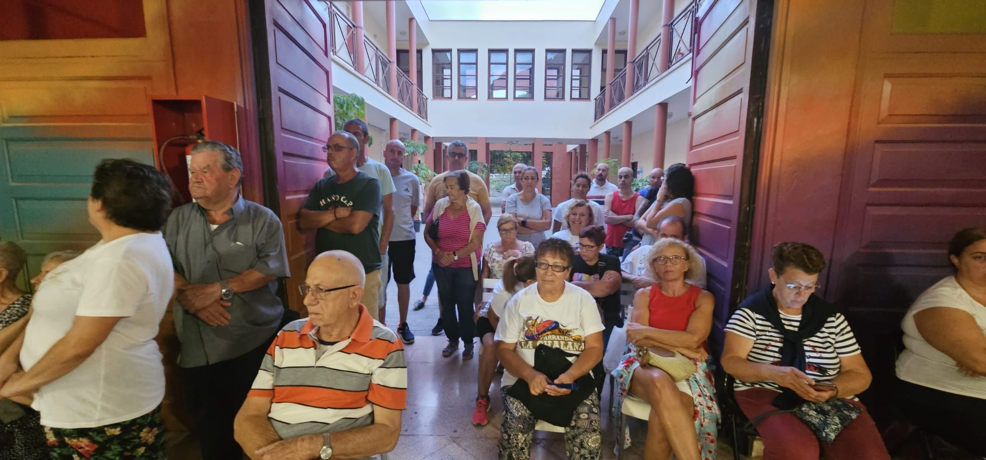 Histórica reunión para salvar el cementerio de San Andrés