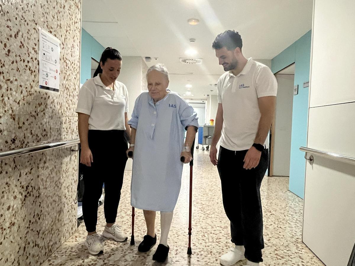 Una pacient recuperant-se a l'hospital Santa Caterina.